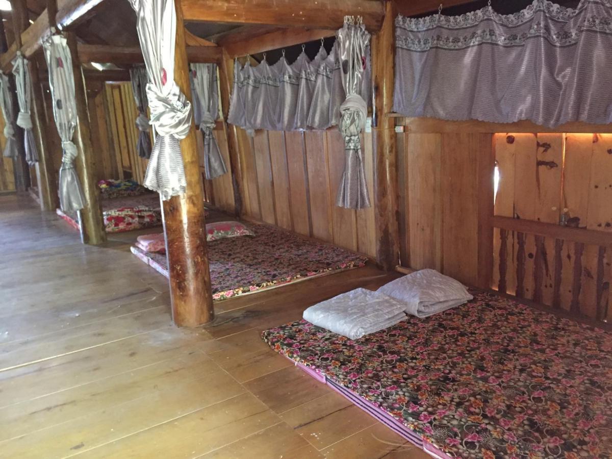 Homestay Hoang Vu Ха Жианг Екстериор снимка