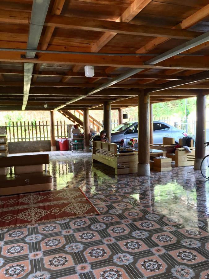 Homestay Hoang Vu Ха Жианг Екстериор снимка