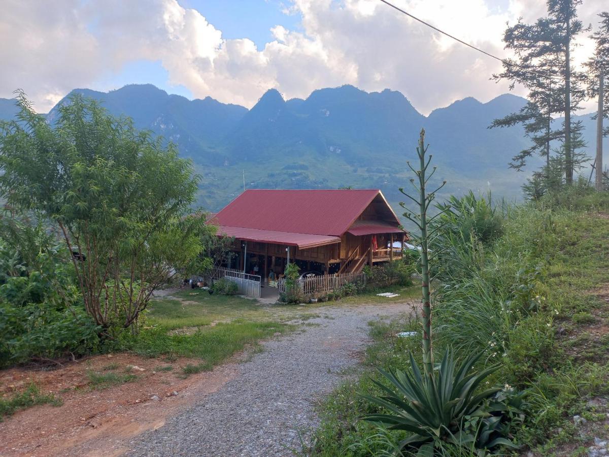 Homestay Hoang Vu Ха Жианг Екстериор снимка