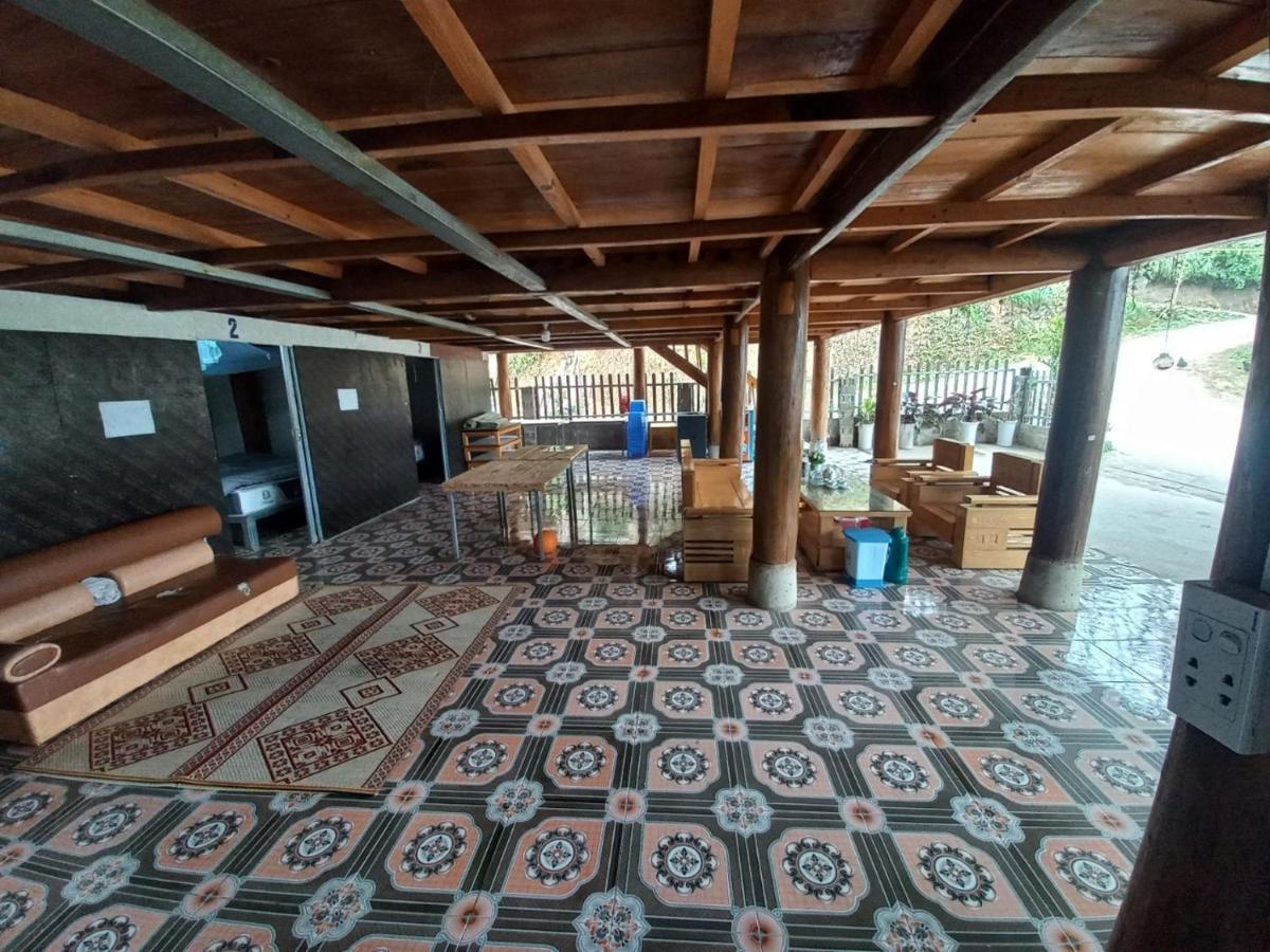 Homestay Hoang Vu Ха Жианг Екстериор снимка