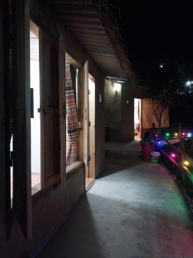 Homestay Hoang Vu Ха Жианг Екстериор снимка